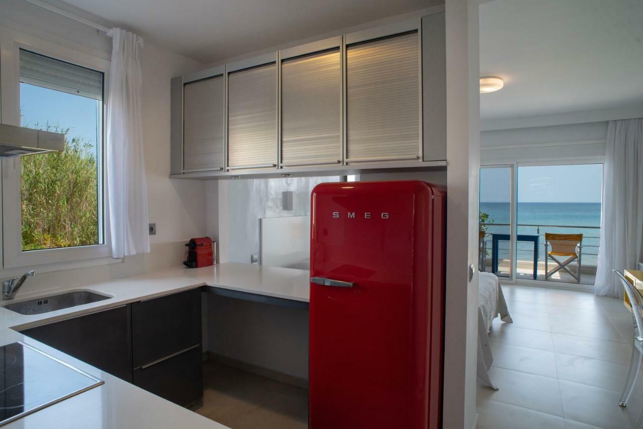 Sideratos Apartments Karfas Exterior photo